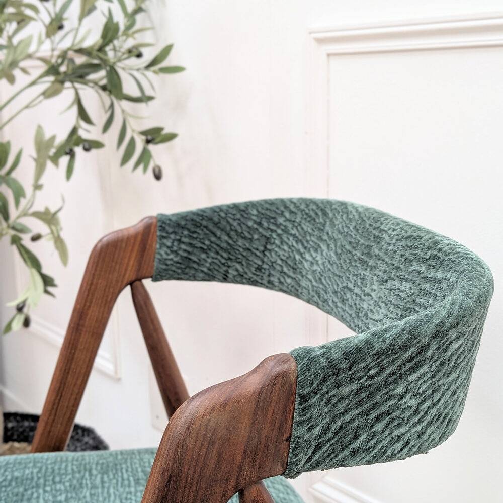 Chaise Farstrup 205 par Thomas Harlev