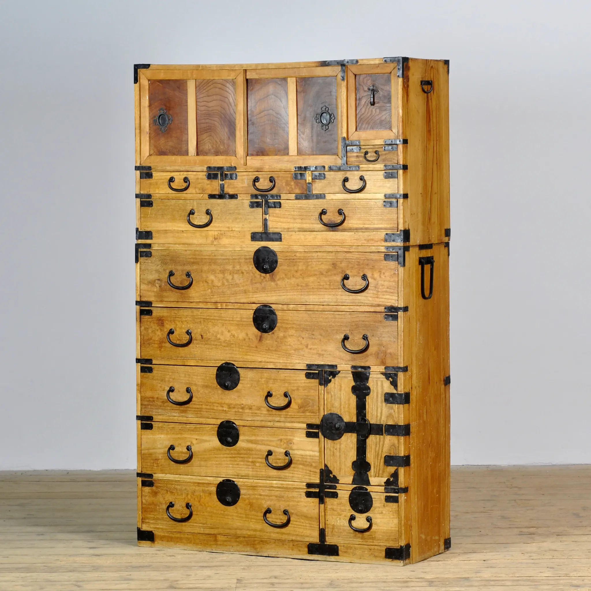 Commode Tansu japonaise, vers 1880