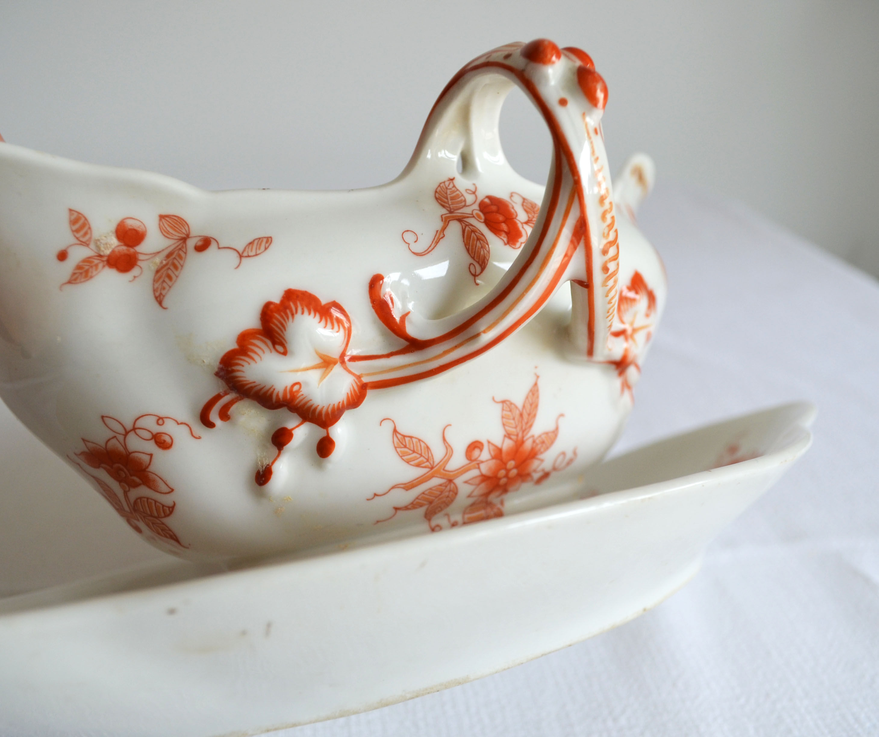 Saucière faïencerie de Sèvres