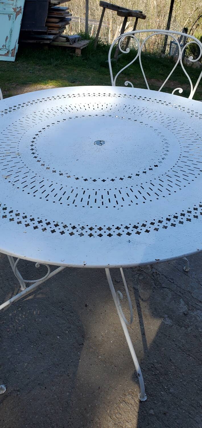 Wrought iron garden furniture