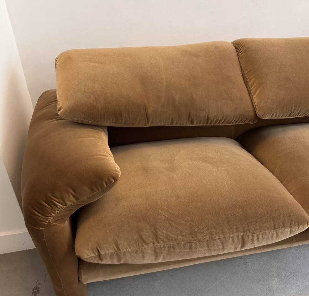 "Maralunga" 3-seater sofa by Vico Magistretti for Cassina
