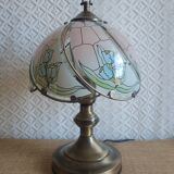 Lamp style tiffany vintage floral pattern