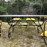 Ensemble table & 6 chaises en fer forgé, 6 coussins