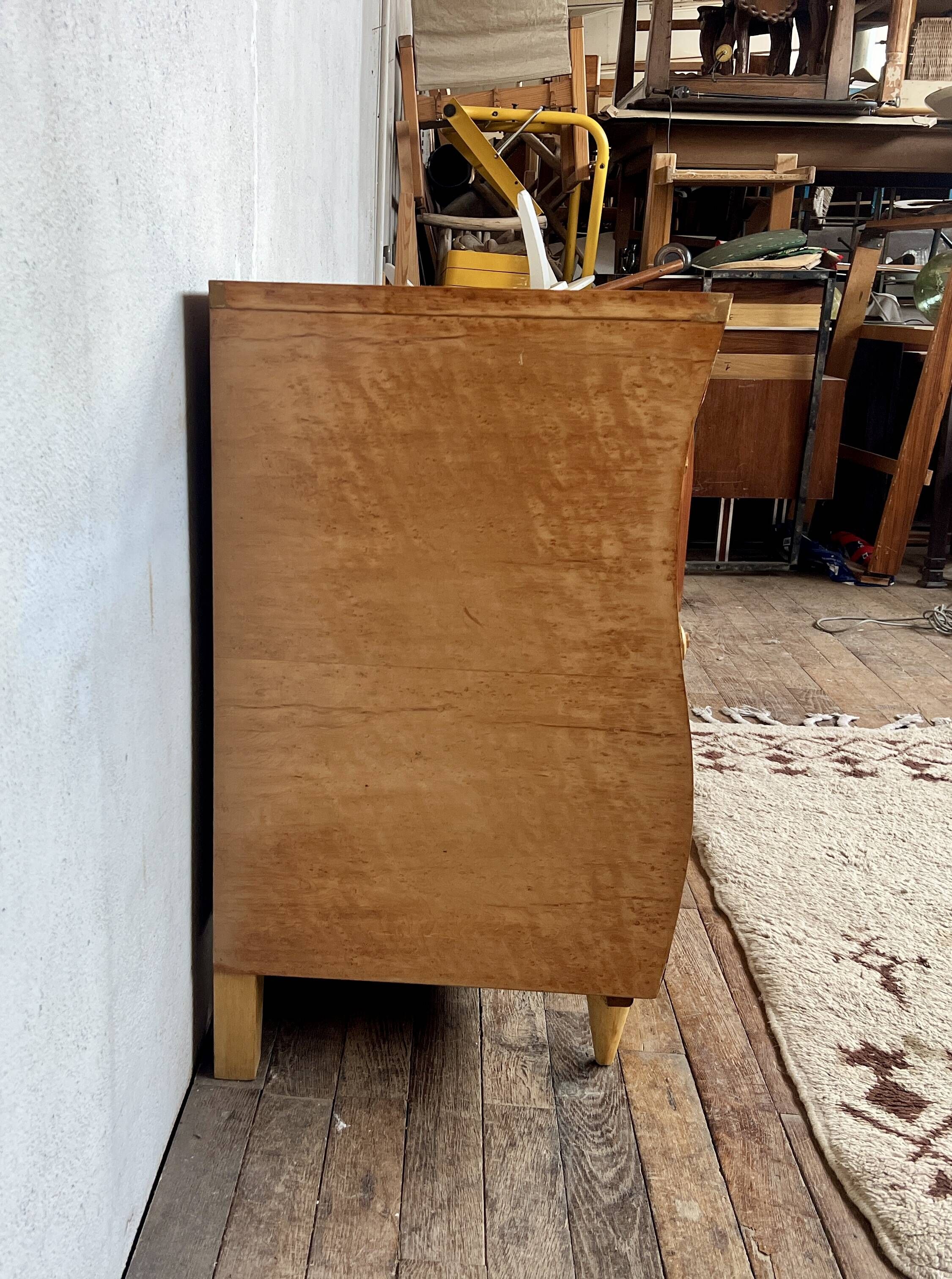 Vintage Art Deco chest of drawers – Curved burl wood front