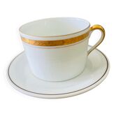 Tasse et sous-tasse en porcelaine
