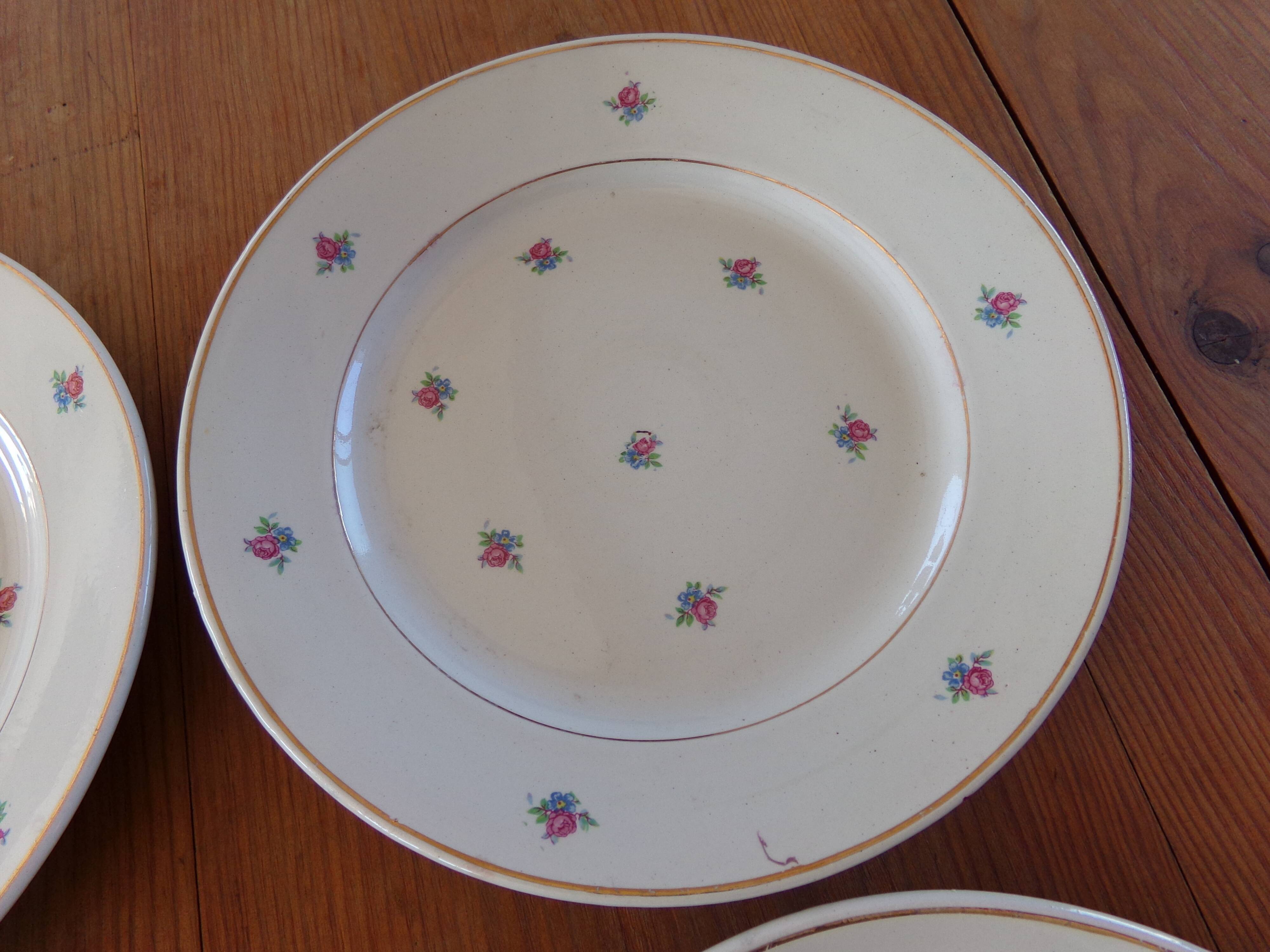 Set of 4 old flat plates Luneville