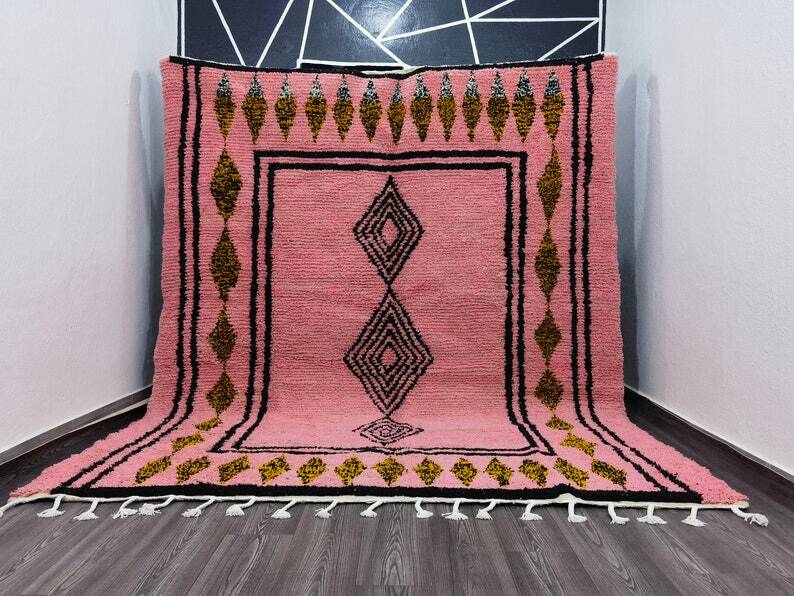 Handmade Berber pink rug 250cmx150cm