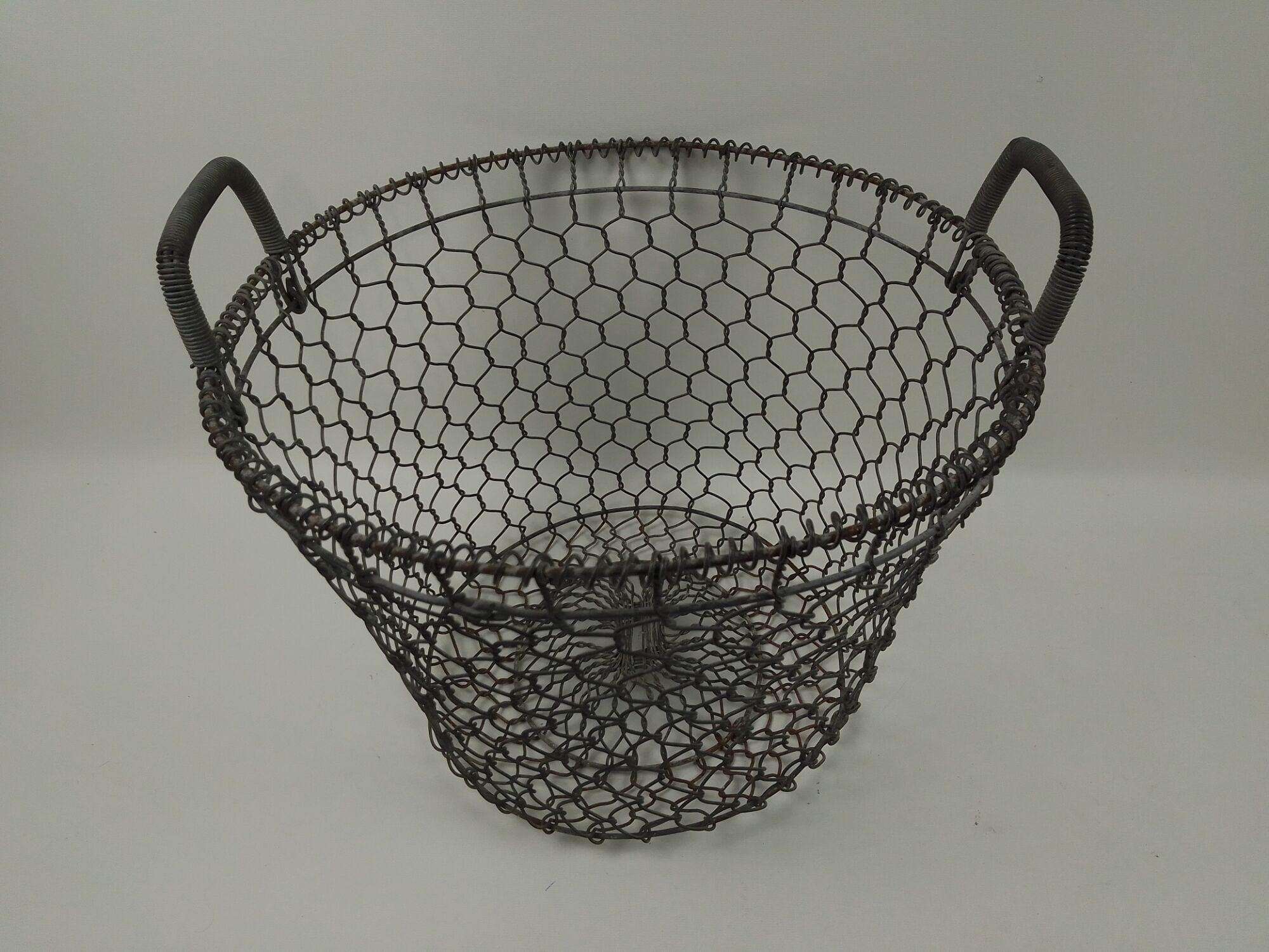 Metal harvest basket