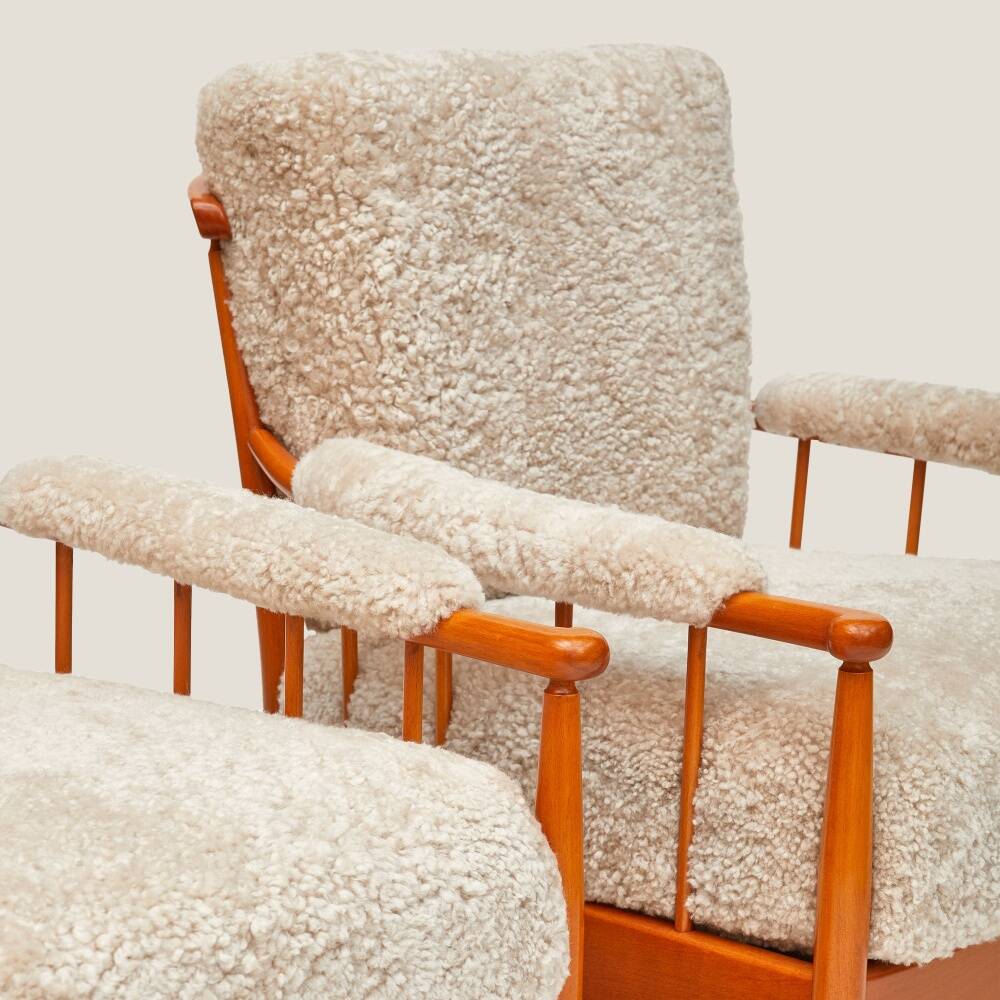 Paire de fauteuils Skrindan – Kerstin Hörlin-Holmquist