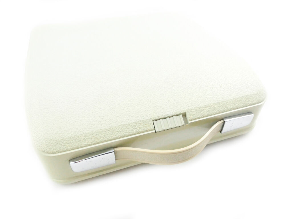 Hermes Baby color milk police cursive typewriter