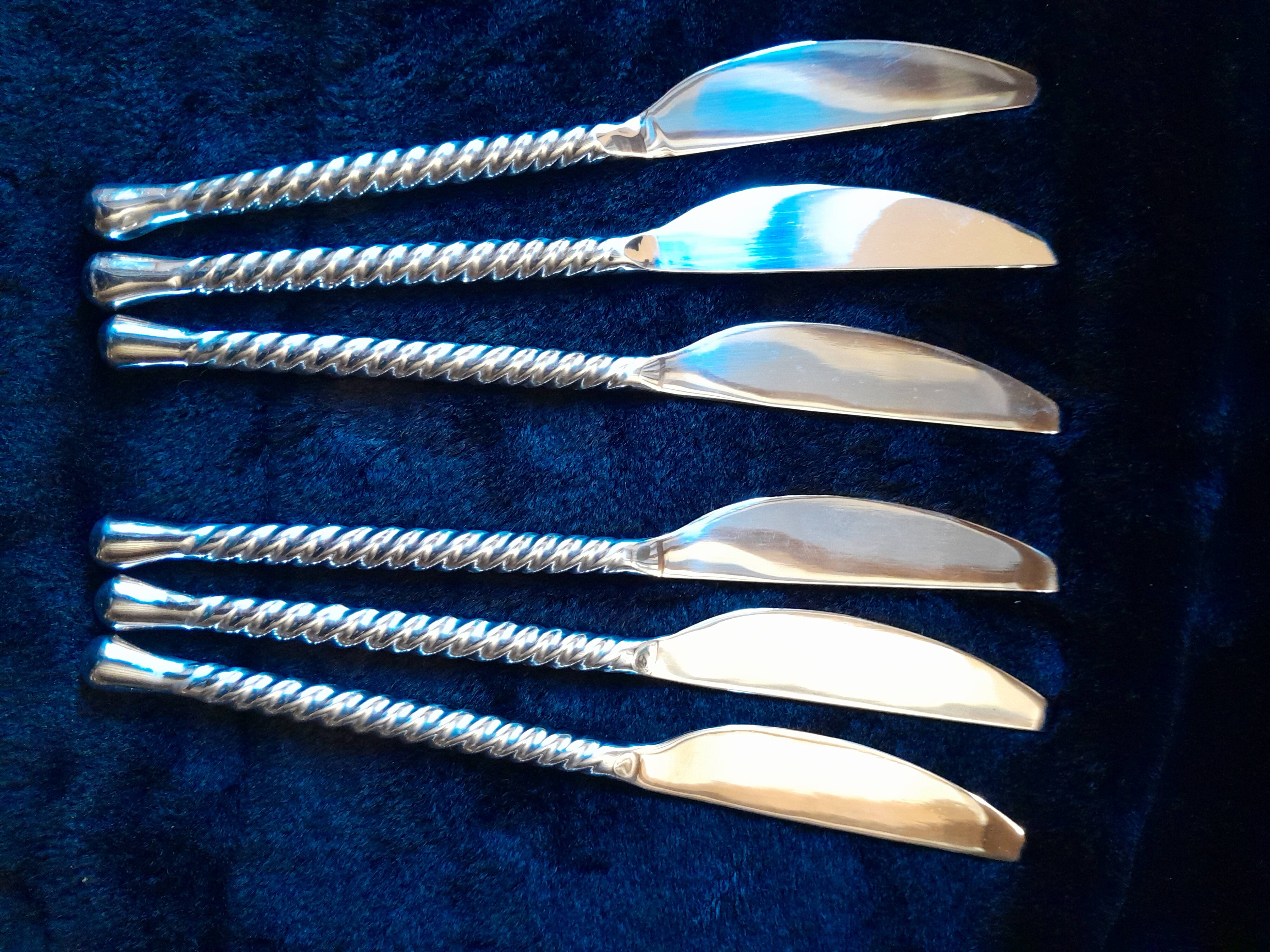 Twisted cutlery