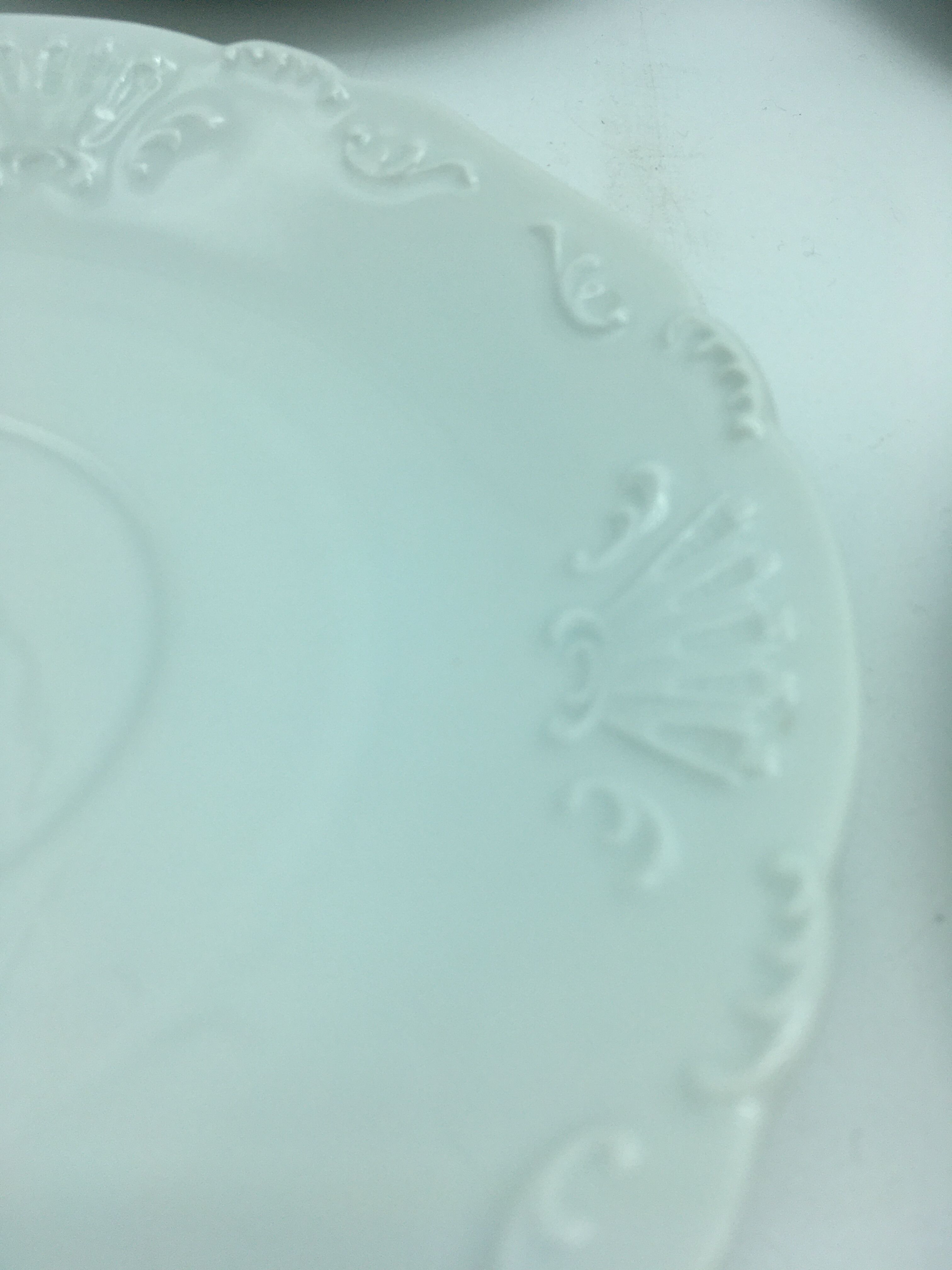 4 broth bowls in taraud limoges porcelain.