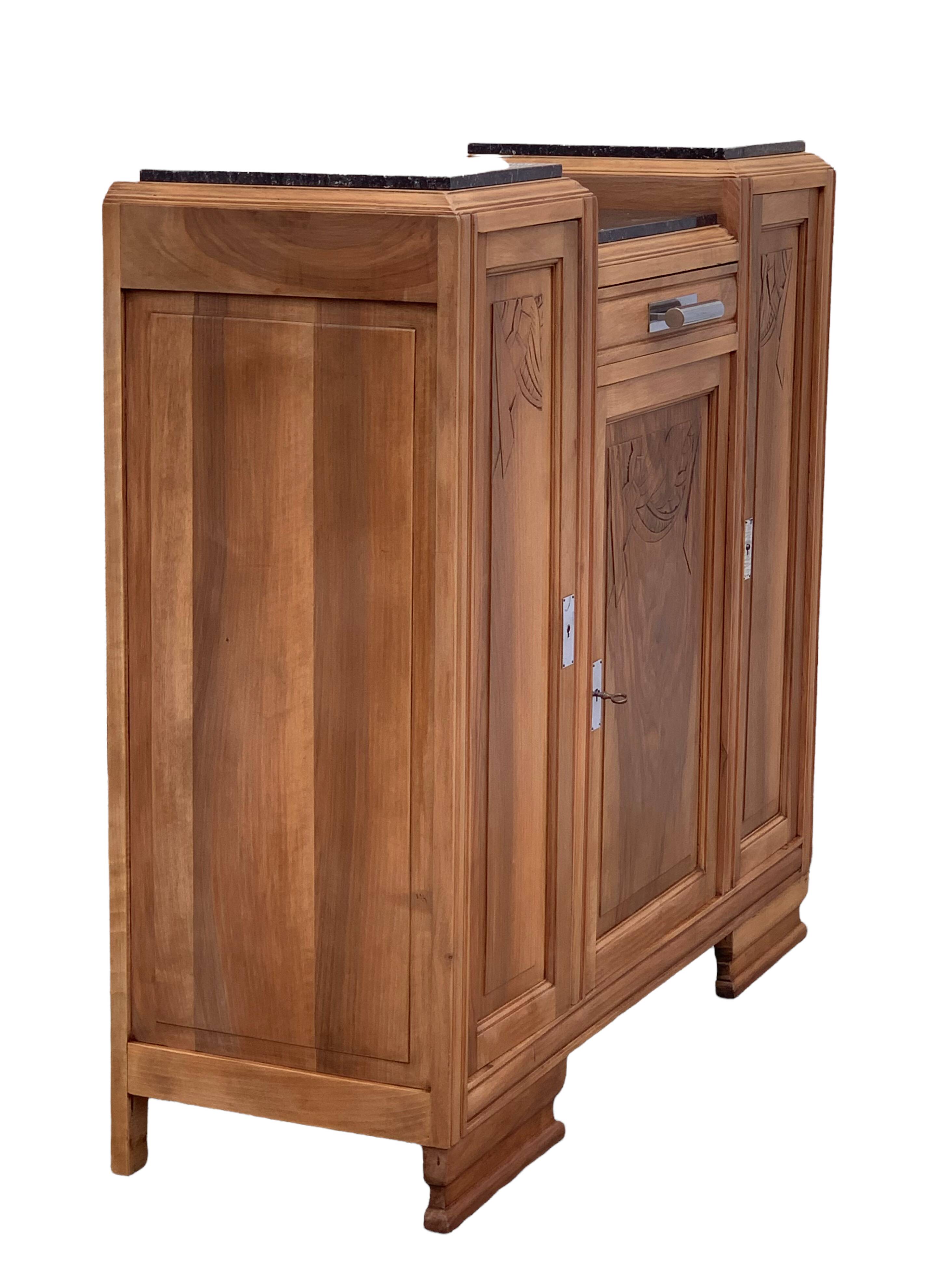 Parisian art deco buffet walnut brut massive 1920