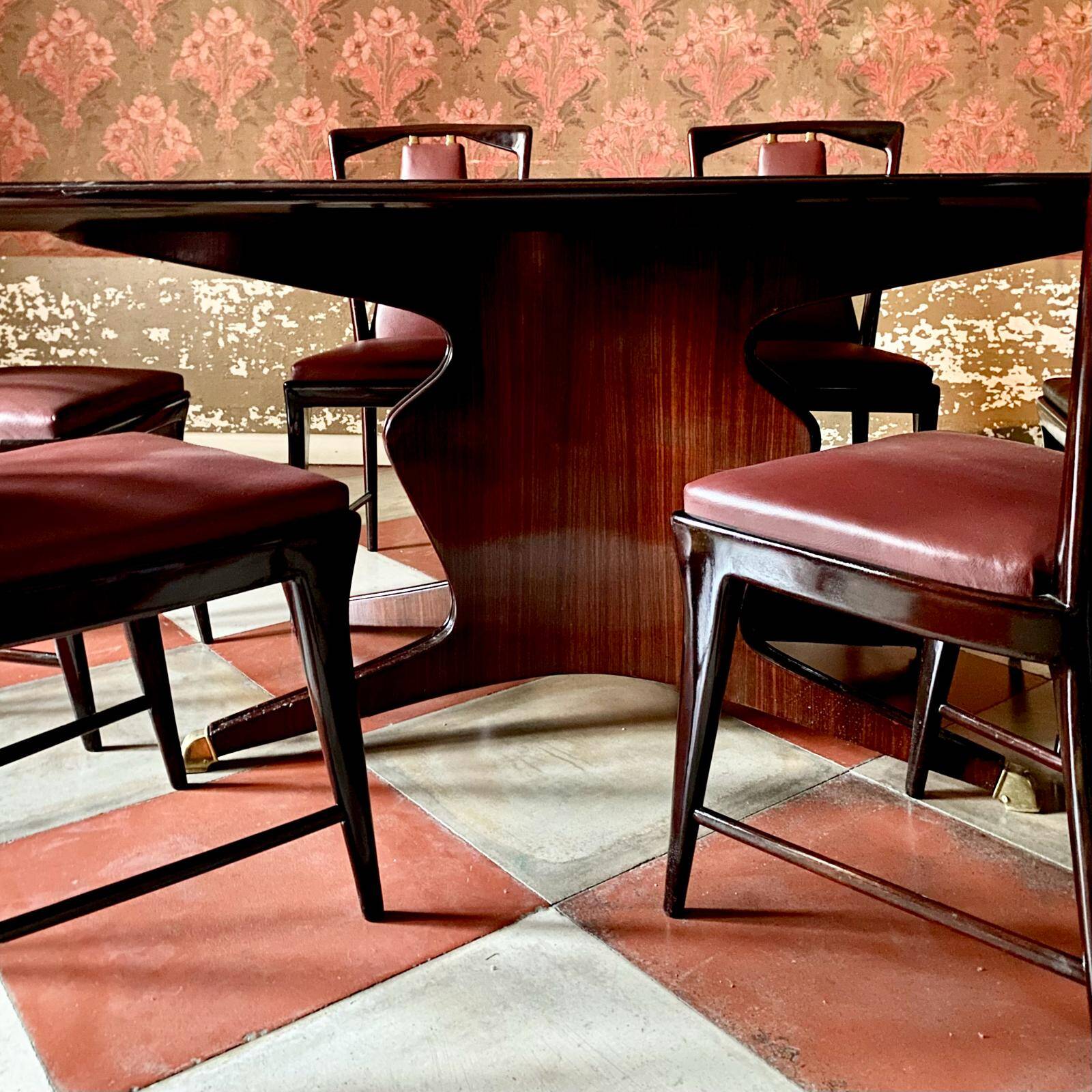 1950 Italian Midcentury Modern Mahogany and Rosewood Dining set, attributed to Osvaldo Borsani