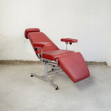 Dentist retro red skai