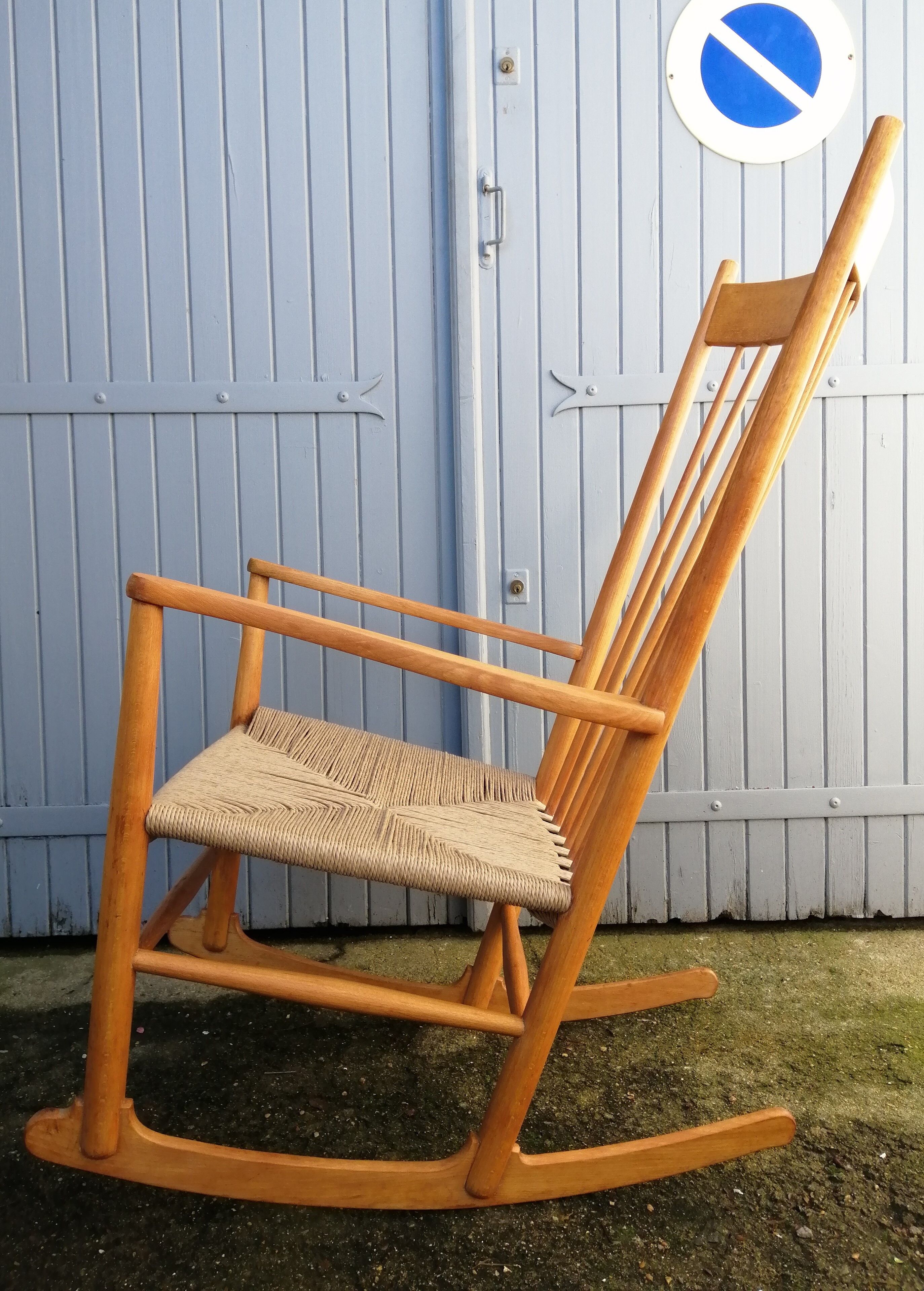 Rocking chair model J16 by Hans J. Wegner 1960s FDB M-bler
