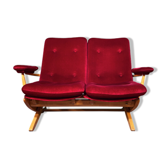 2-seater red velvet sofa end of 1970