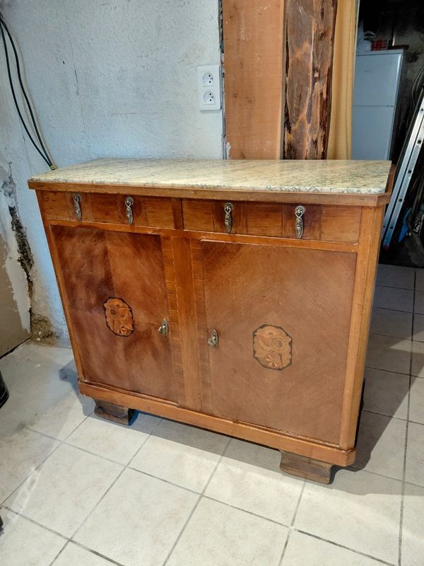 Old buffet