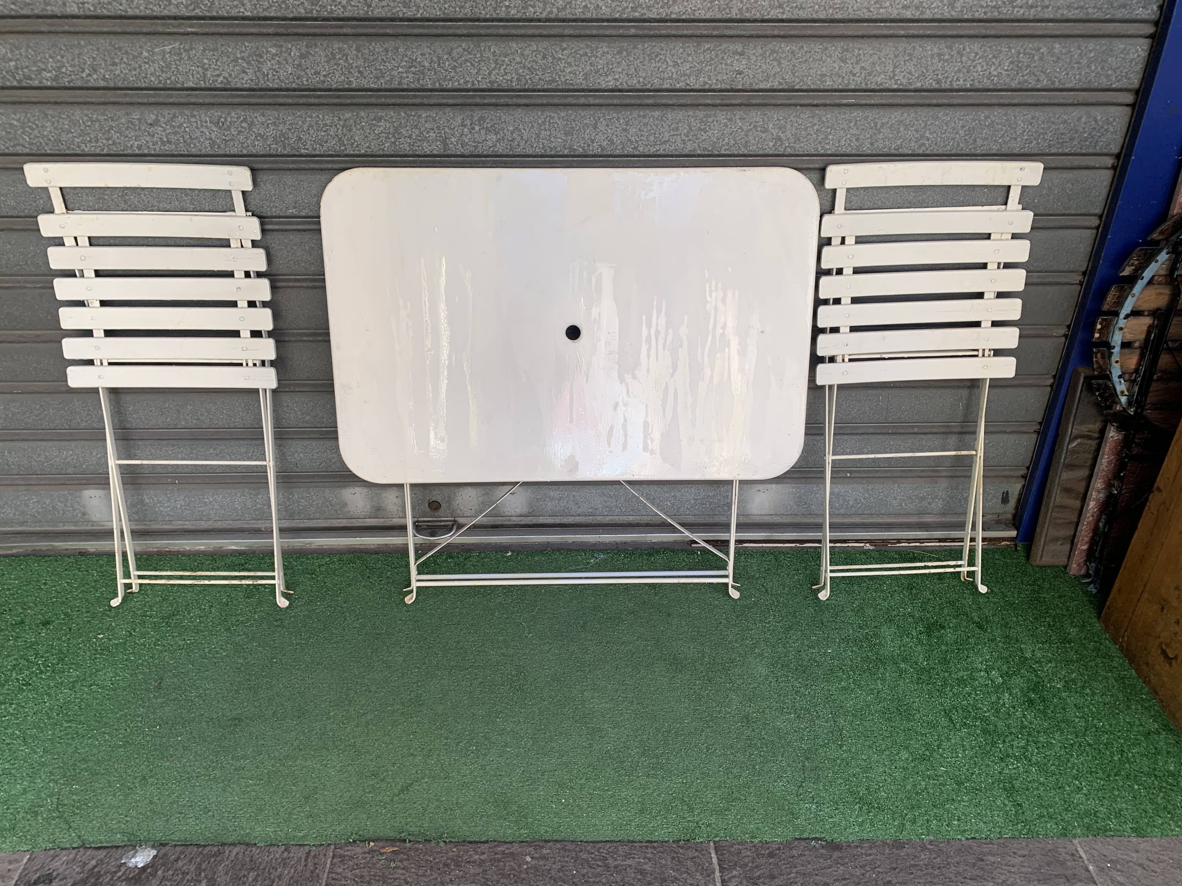 Ensemble de jardin 3 pièces table pliante et 2 chaises pliantes couleur blanc