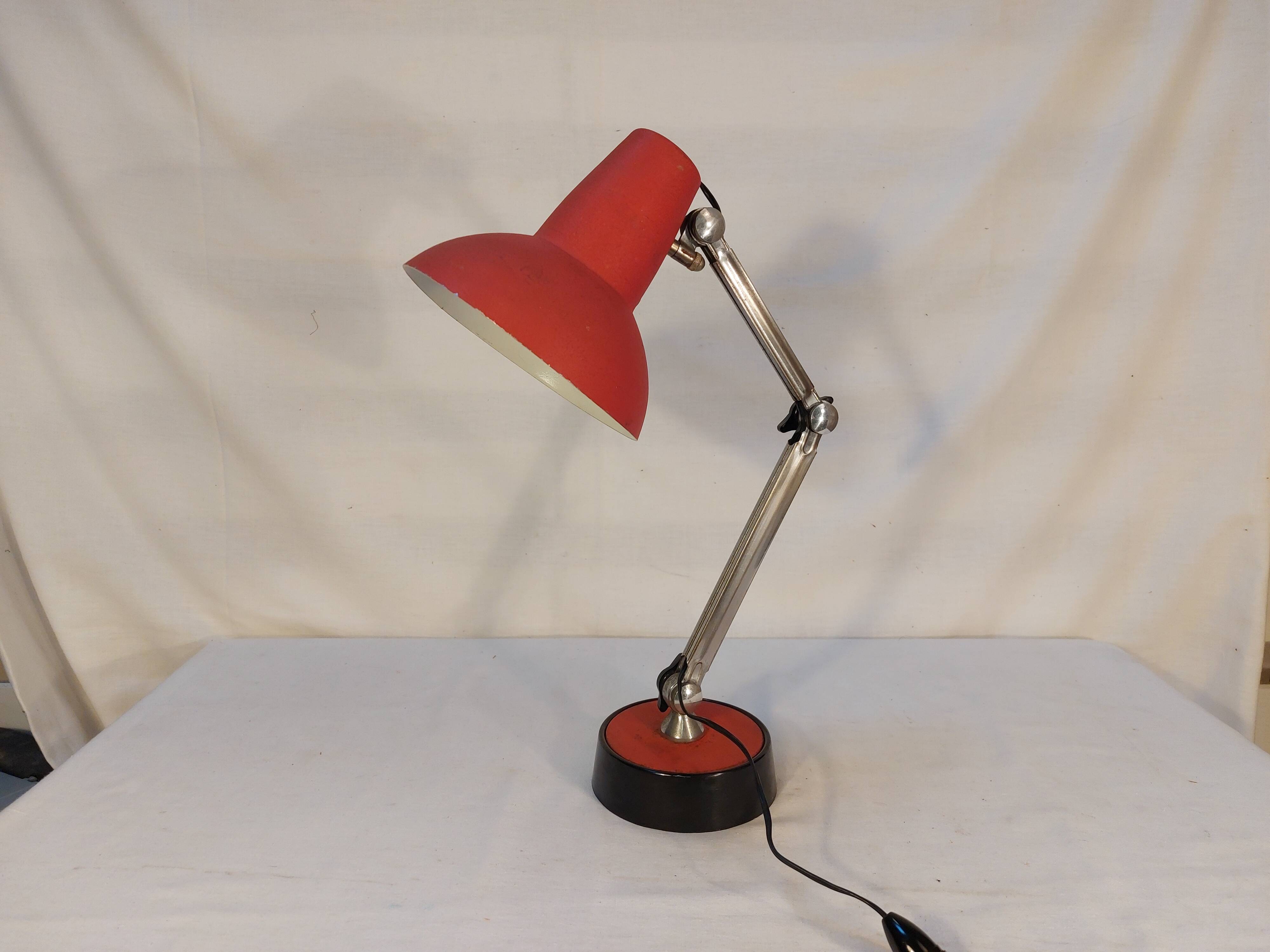 Vintage red articulated desk lamp - 70s/80s