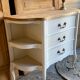Jumping chest of drawers