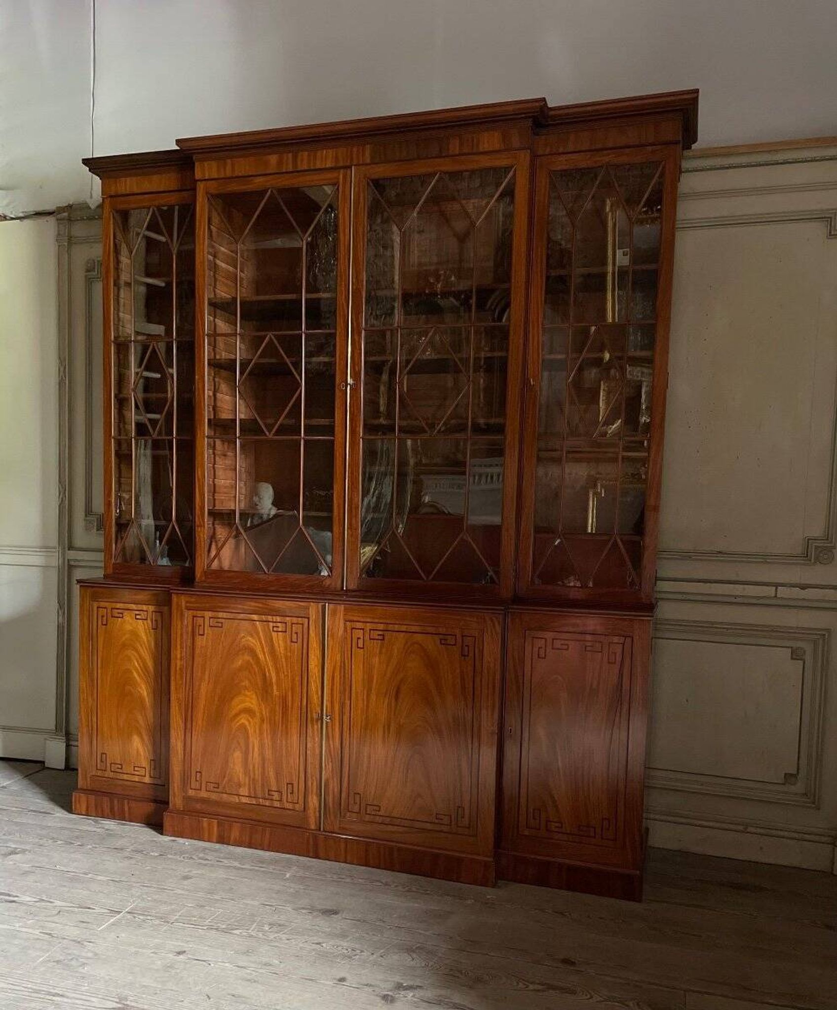Bibliothèque anglaise en acajou vers 1900