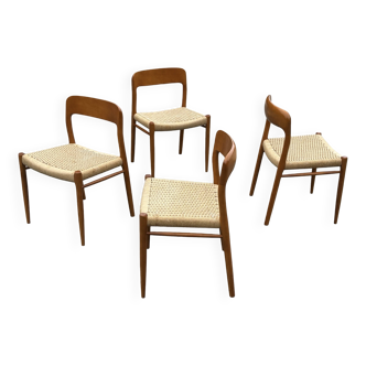 Lot de 4 chaises JL Moller modèle 75 par Niels Otto Moller Design Danois
