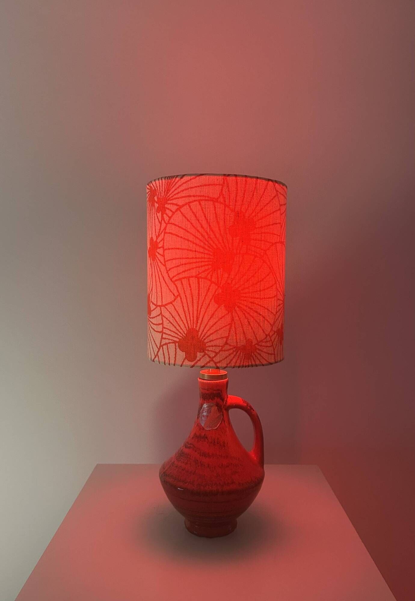 Small accent lamp by Bay Keramik – cordless with Japanese lotus fabric.