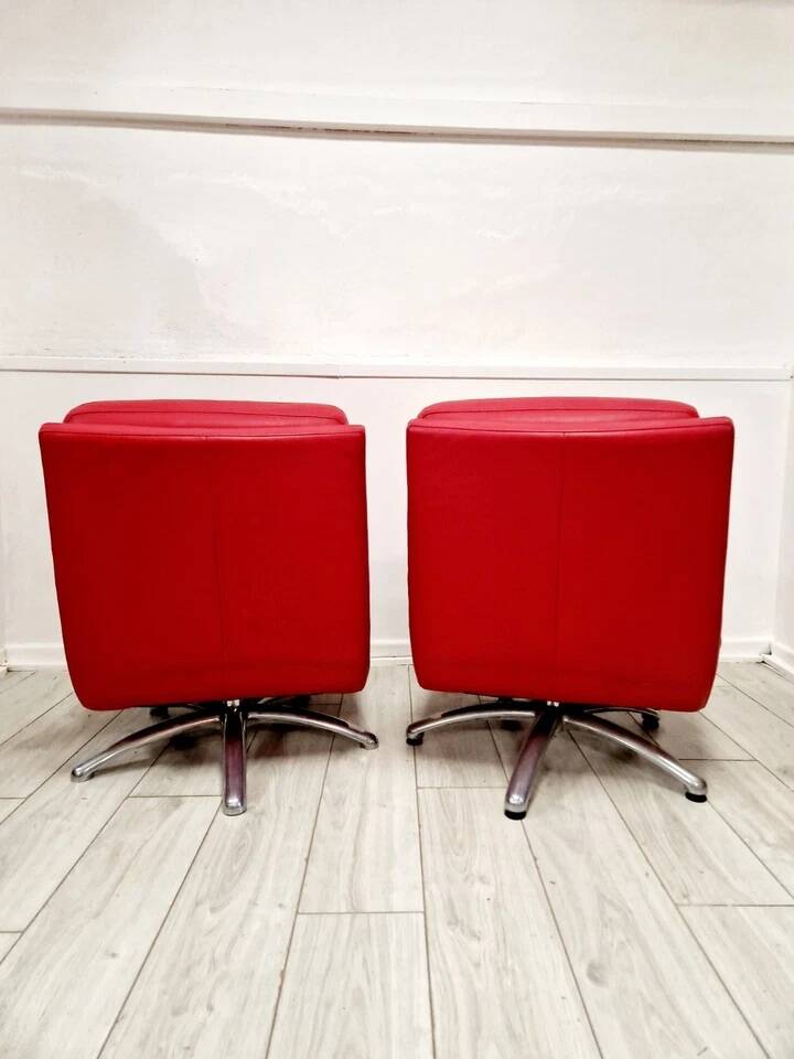 Pair of Mid Century Style Breeze Swivel Chairs Cajus Maelum for Fjords