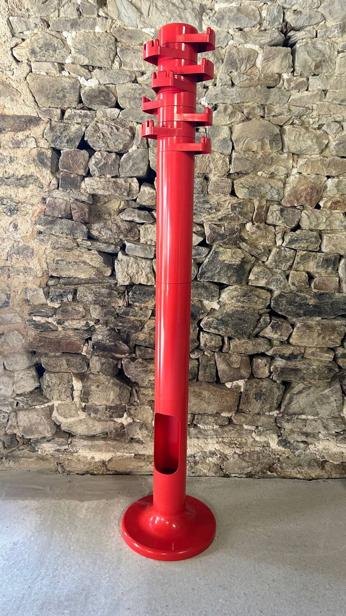 “Minivip” free-standing coat rack by Arch Benanti e Brunori for Velca