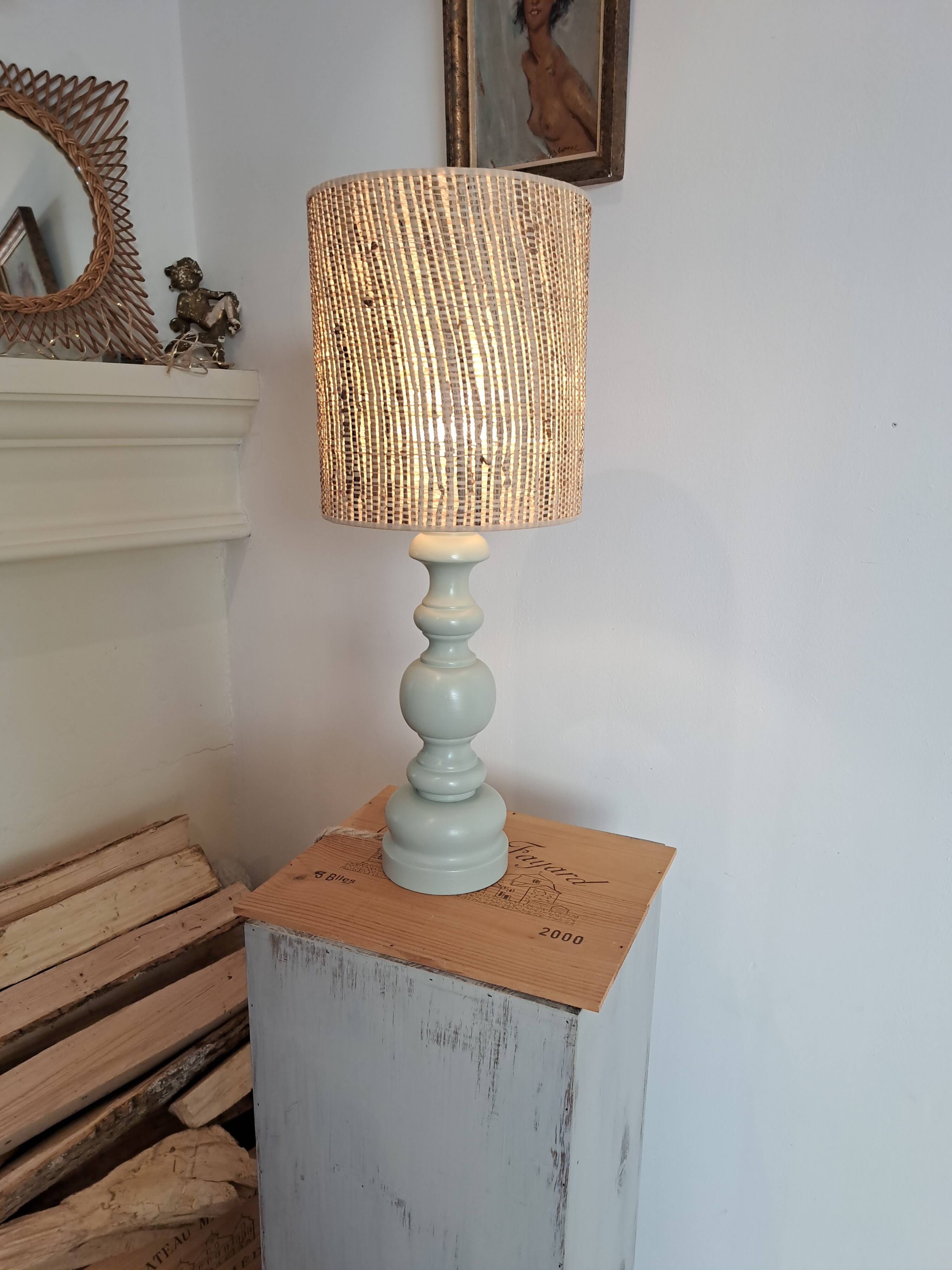 Vintage wooden table lamp from the 1980s revisited