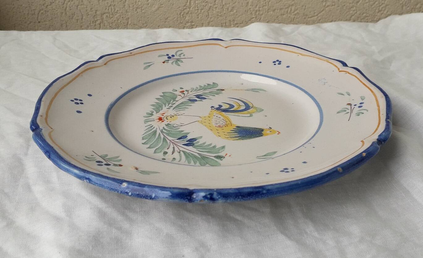 Nevers rooster plate