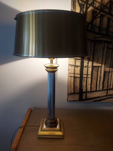Lampe colonne style empire maison le Dauphin abat jour en métal