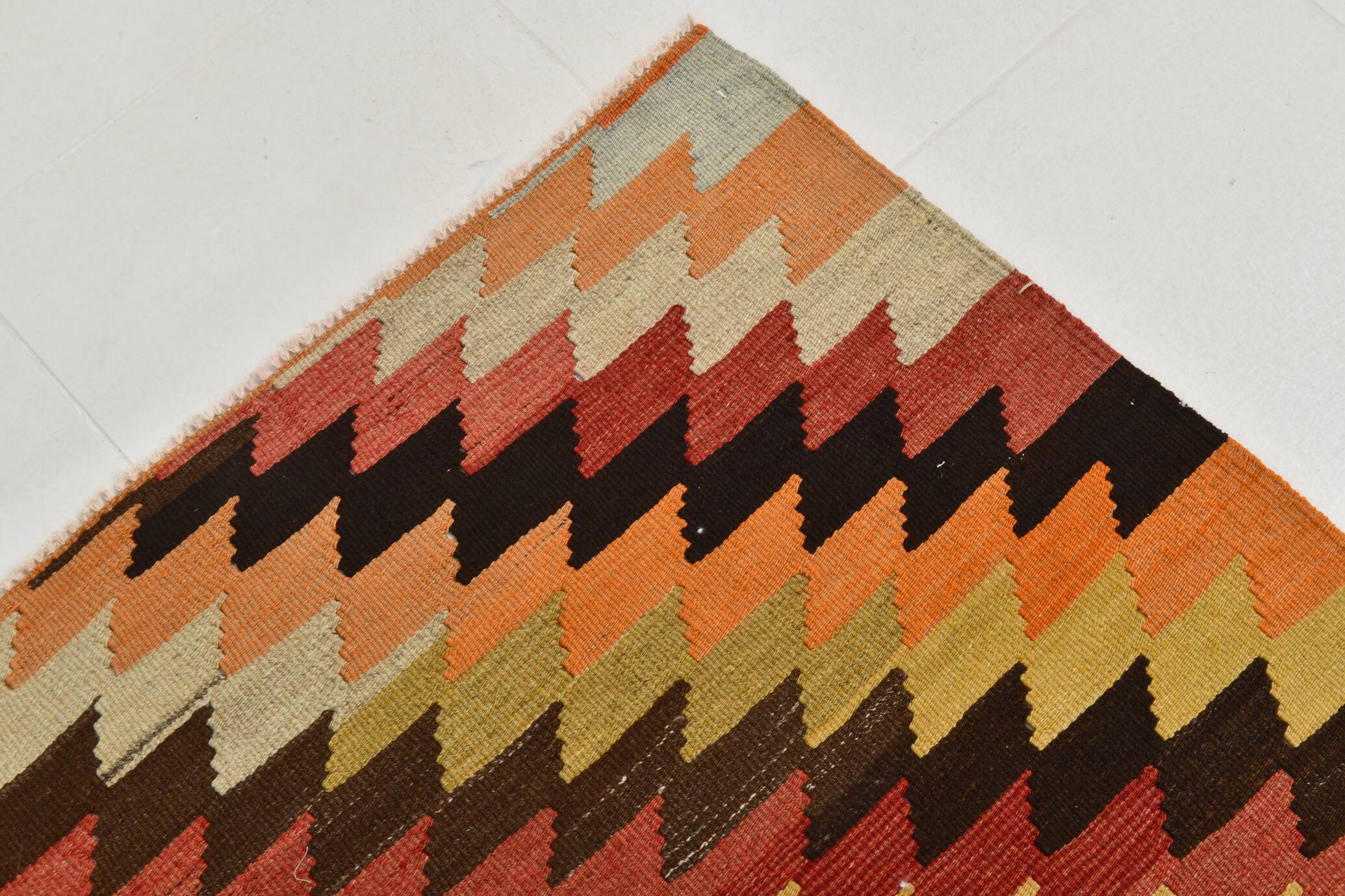 Kilim Turc Vintage en Laine Tissé Main, Tapis Tribal Ancien, 177x291 Cm