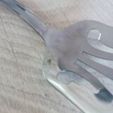 Cutlery for petit fours