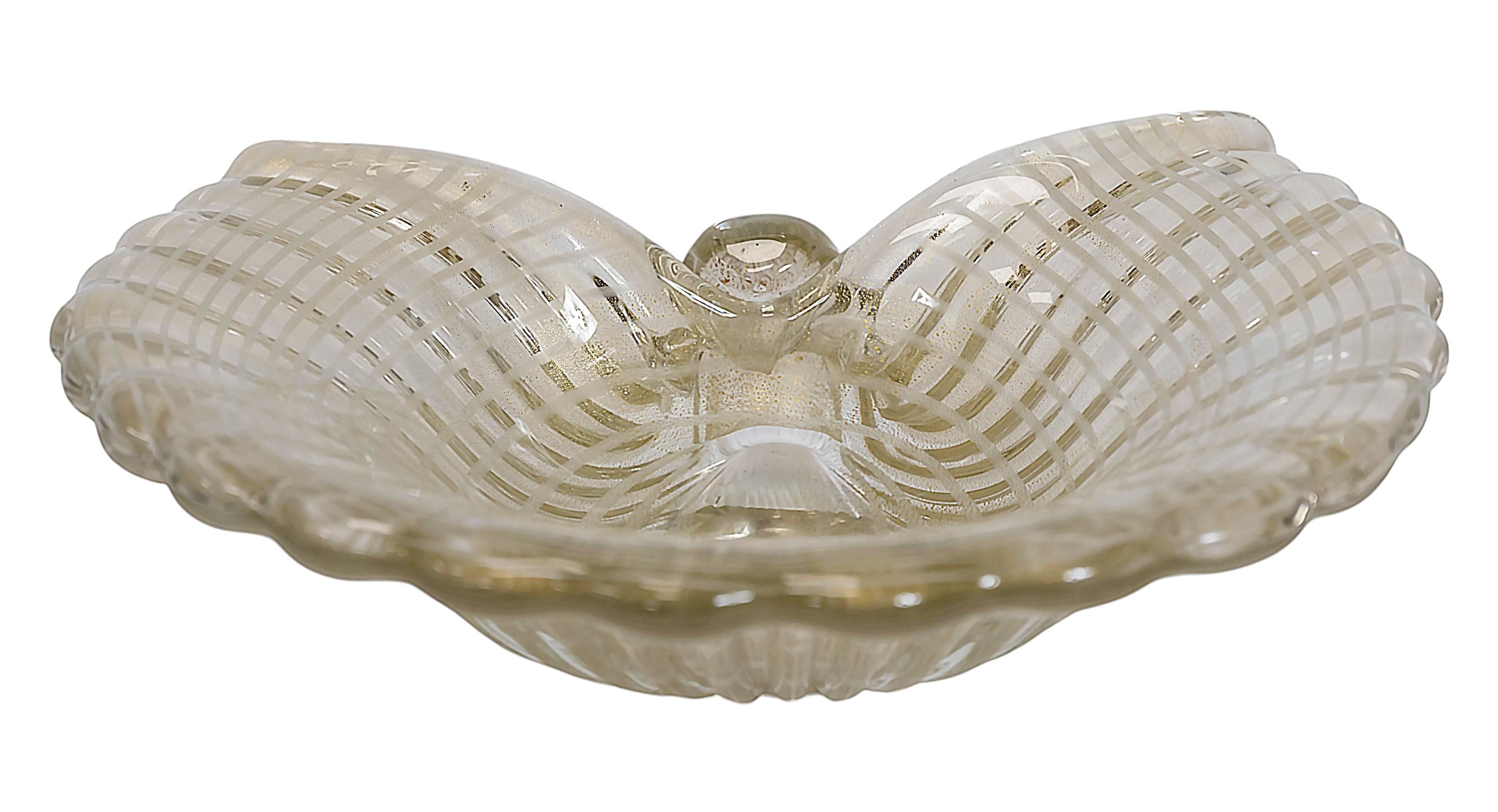 Vintage Italian Handmade Shell Shape Murano Glass Centerpiece/Vase