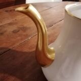 Cafetière ancienne porcelaine de Limoges blanche et dorée
