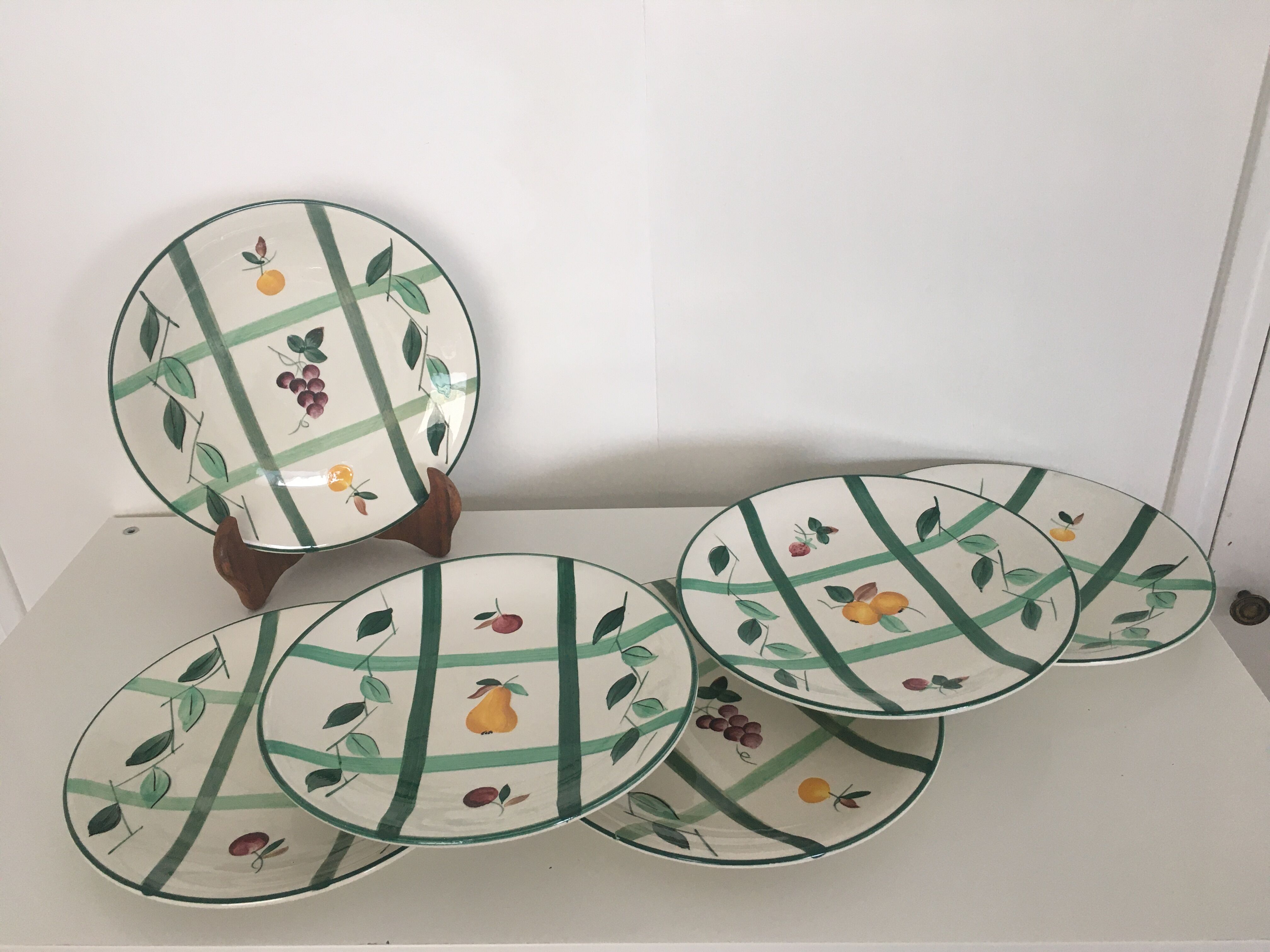 Lot of 6 Longchamp flat plates