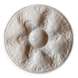 Set of 5 plates in white slurry with oyster pattern