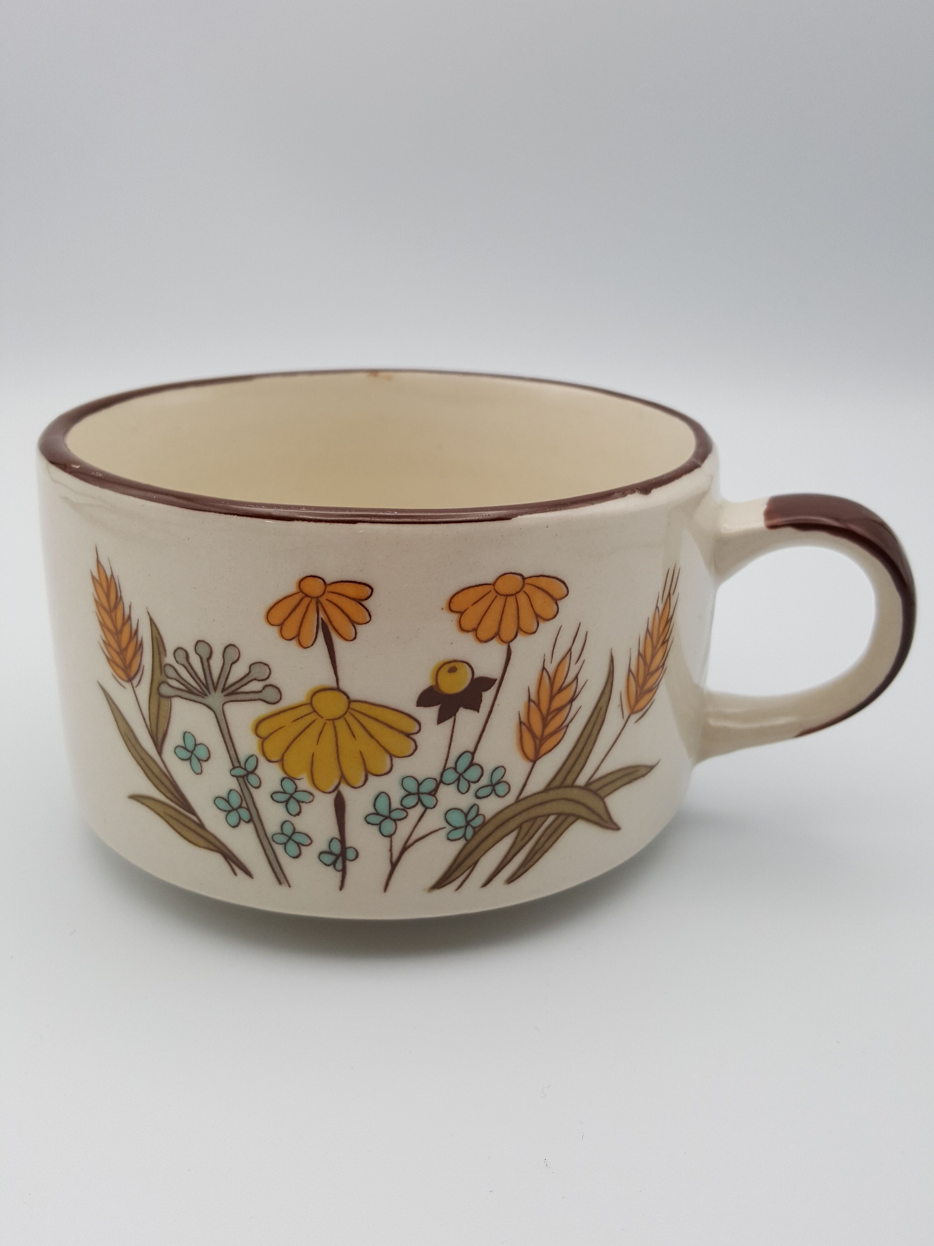 Head to head breakfast sandstone floral decoration you and me cup and saucer