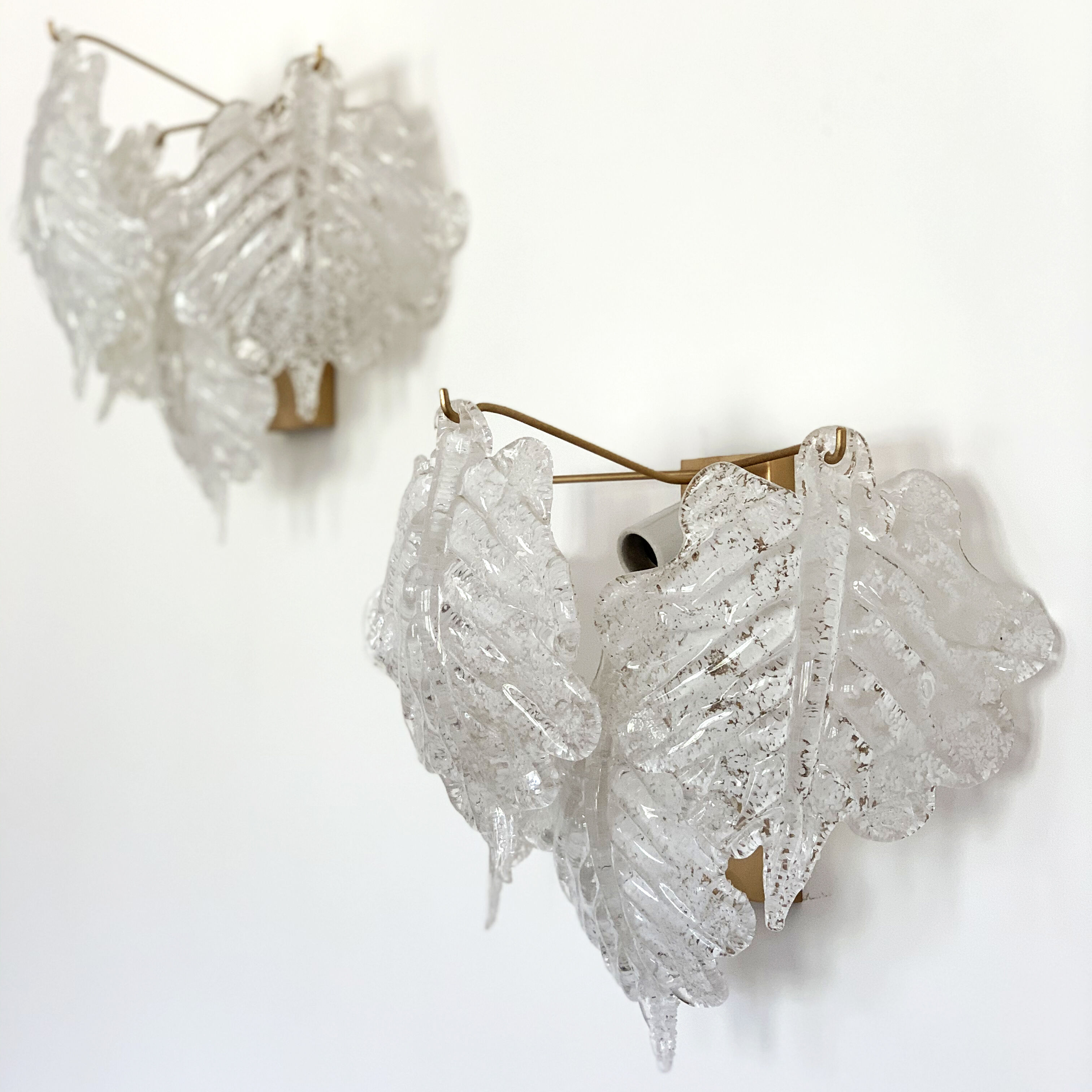 Paire d'appliques en feuilles de verre de Murano