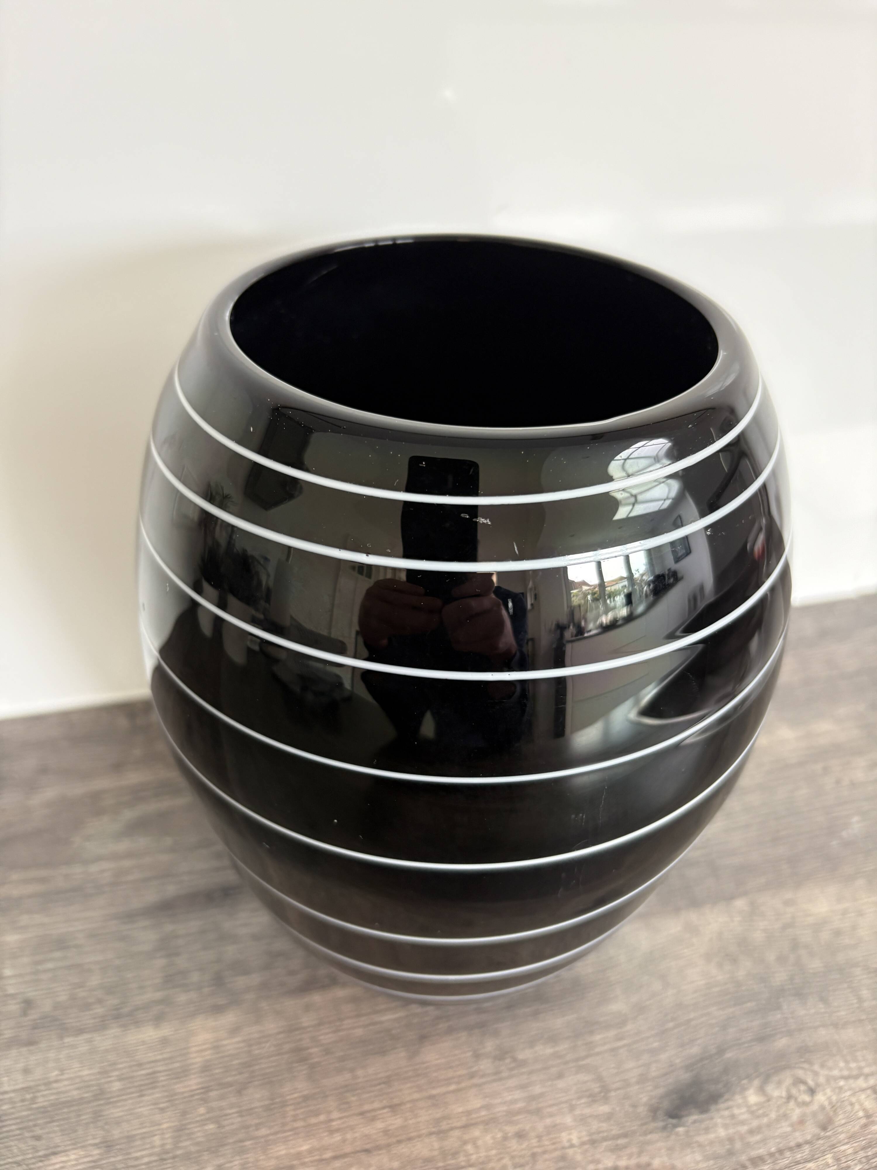 Grand vase design
