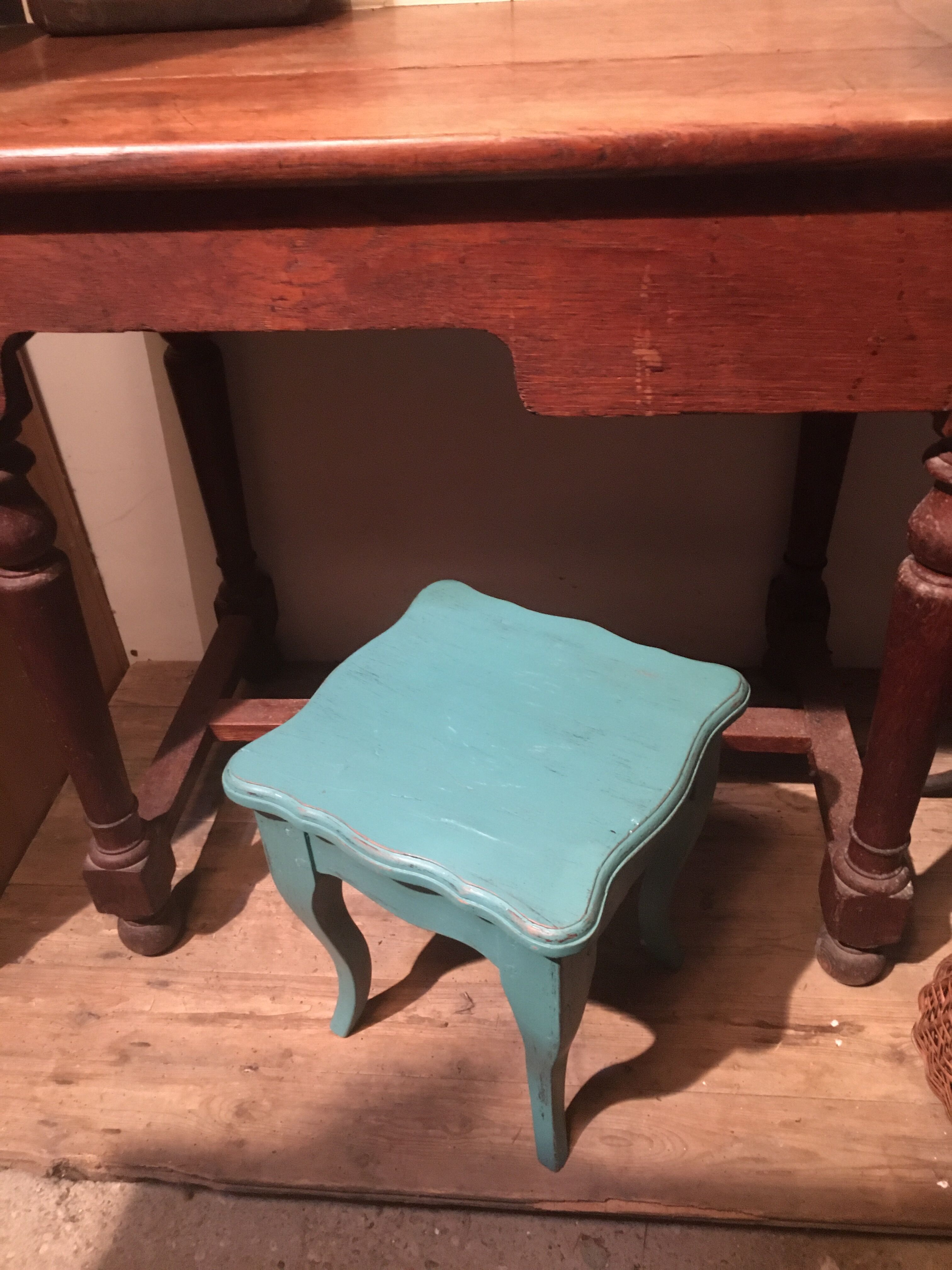 Oak stool or plant holder