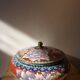 Plat chinois en émaux cloisonnés - seconde moitié du XX° siècle.