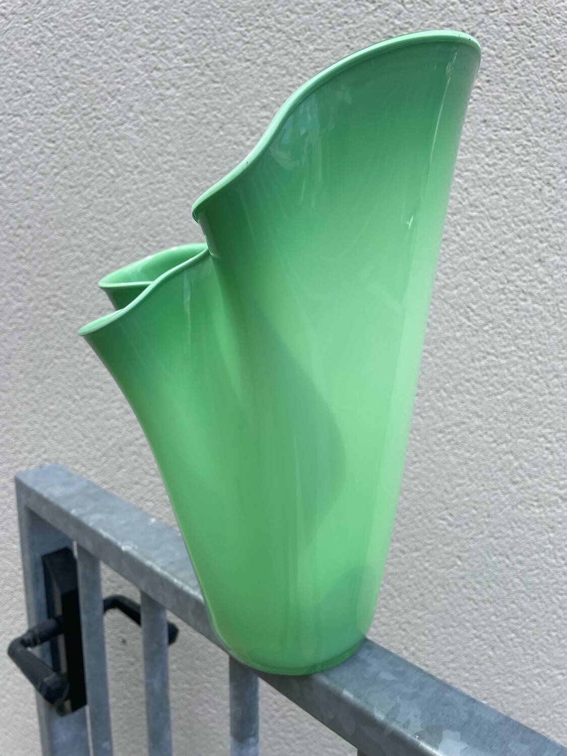 Murano handkerchief vase