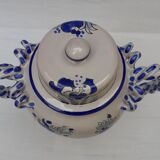 Covered pot in earthenware