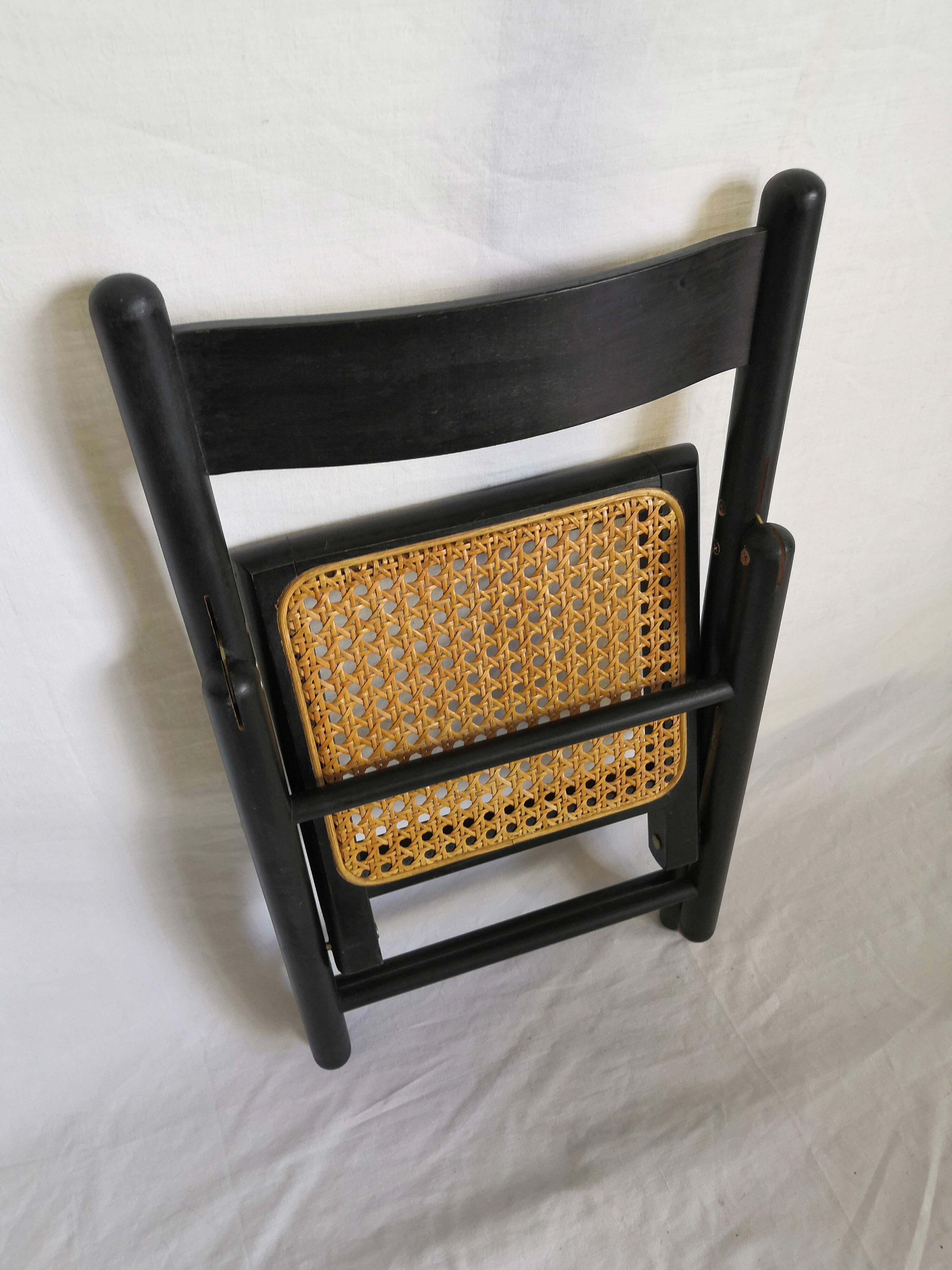 Vintage canage child folding chair