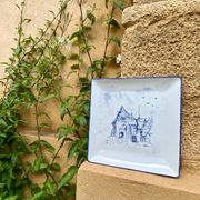Deep porcelain plate