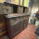 Curved sliding sideboard