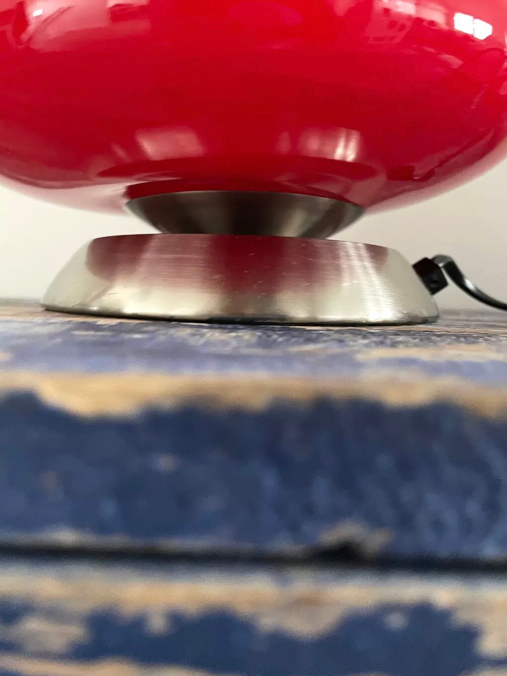 Lampe champignon tactile rouge ovni
